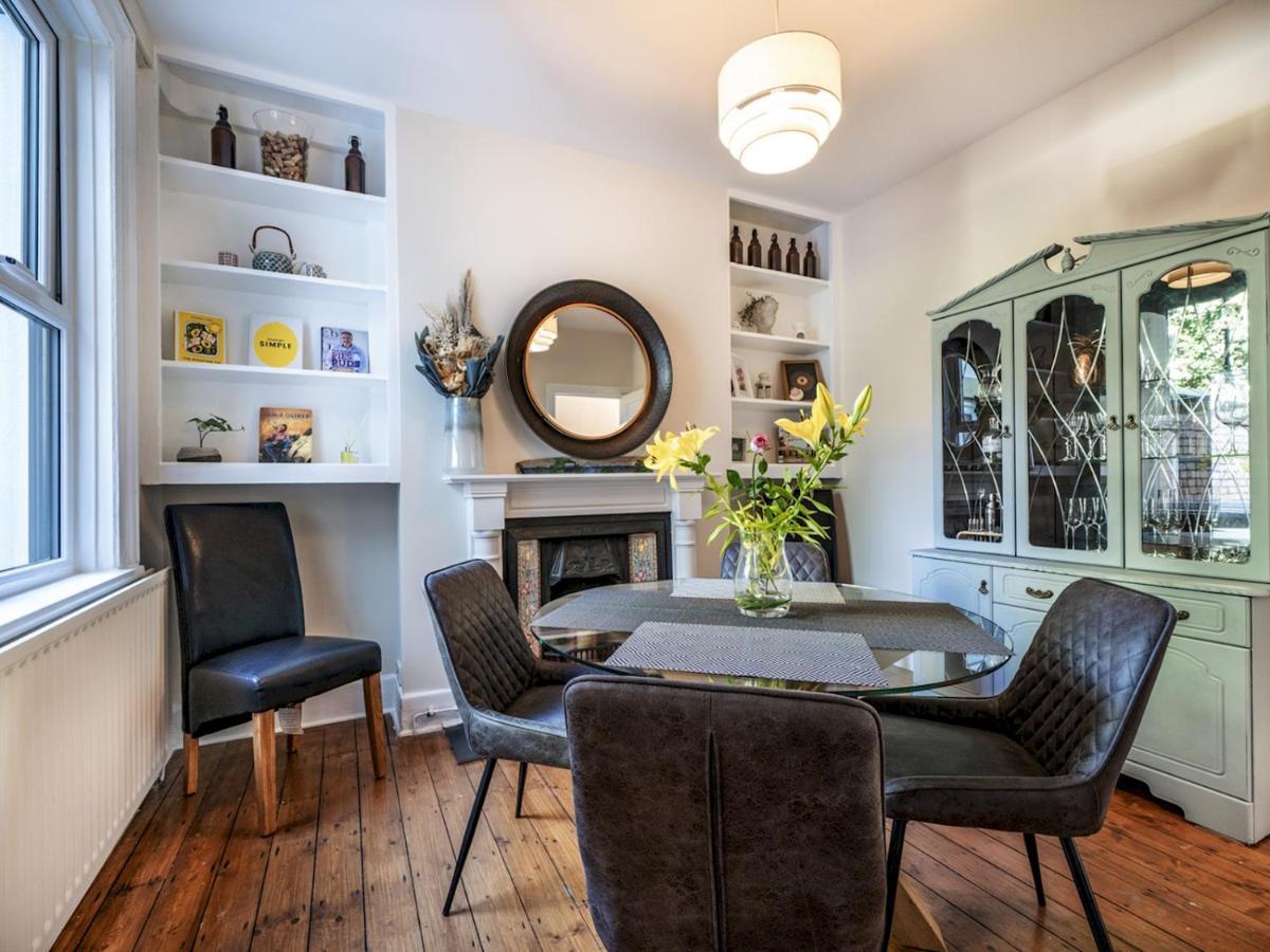 Pass The Keys Wonderful 3br Townhouse Top Location Cafes * Belfast