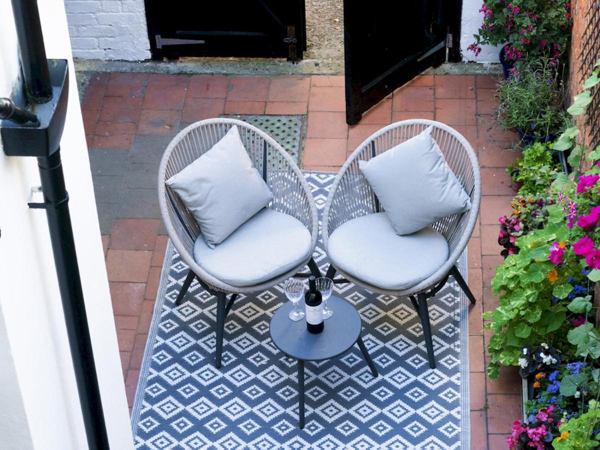 Pass The Keys Wonderful 3br Townhouse Top Location Cafes * Belfast