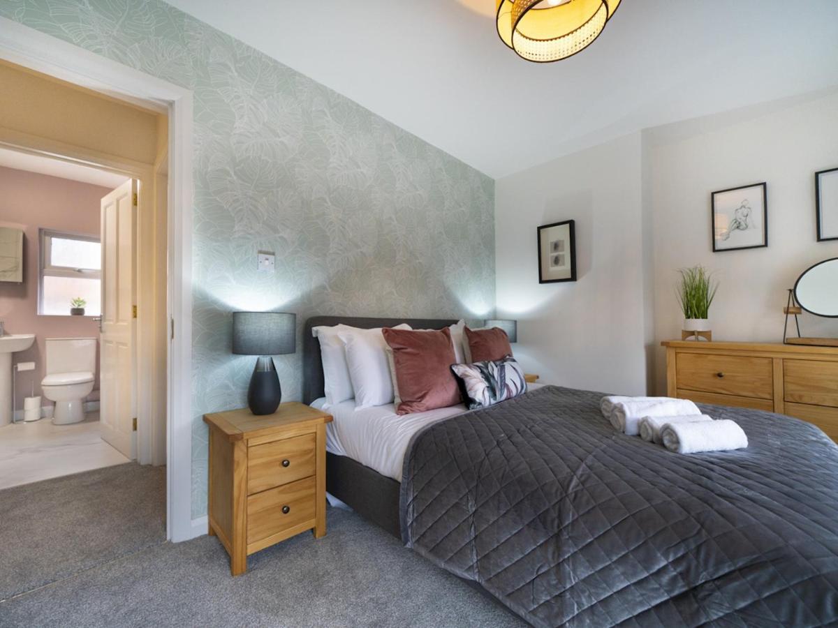 Pass The Keys 58 Lw Ave Stunning 2br Terrace Location Lots Nearby Holiday home Belfast