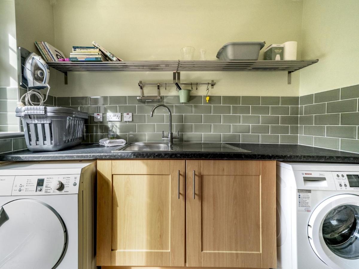 Pass The Keys Gorgeous 3br Townhouse With Garden South Holiday home *