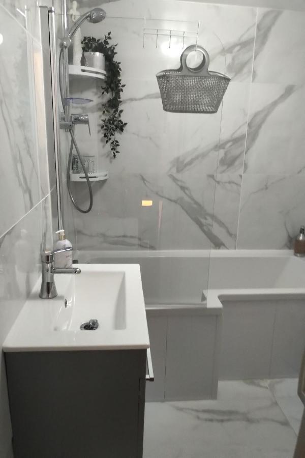 Budget Single Homestay Belfast