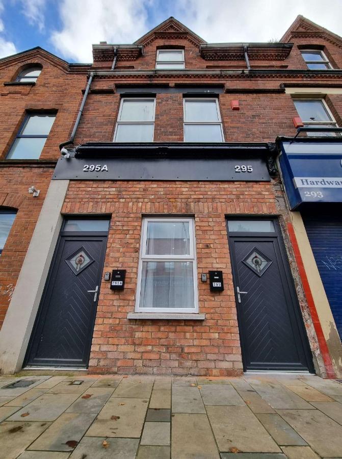 Lmk, Spacious 1 Bedroom Ground Floor Apartment, Ev Charger, Free Parking Wi-fi, Great Location