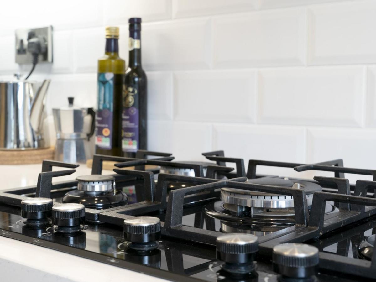 Pass The Keys Gorgeous 3br Townhouse With Garden South