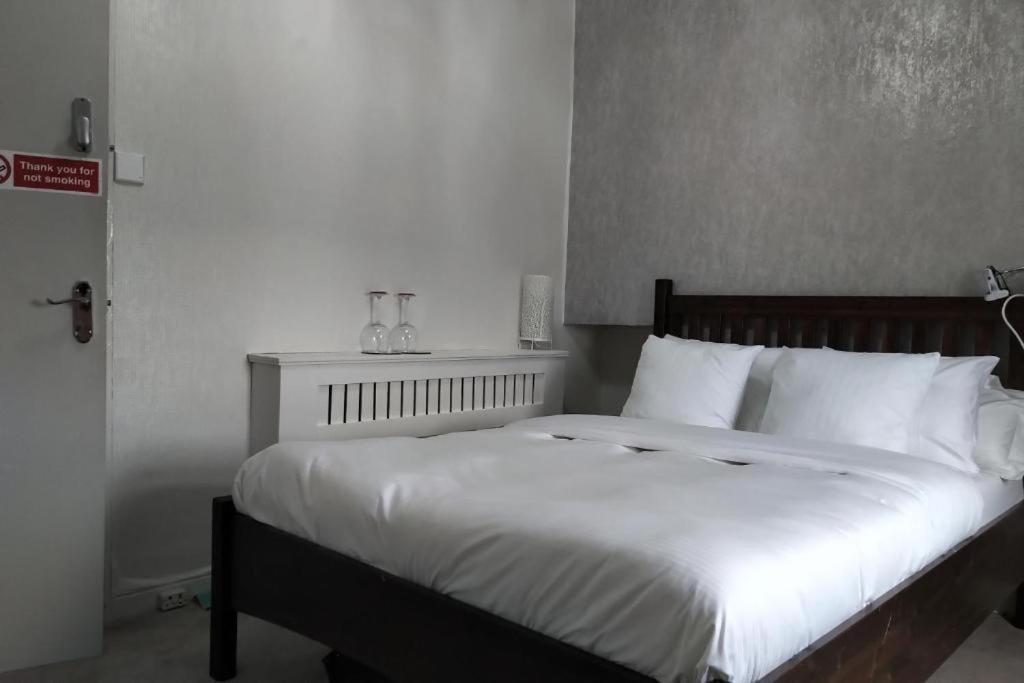 Aunty Katie's House, Ni Tourist Board Certified With Free Continental Breakfast * Belfast