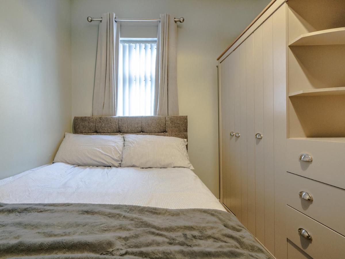 Pass The Keys Lovely 2br Terrace House Ormeau Park Area Belfast