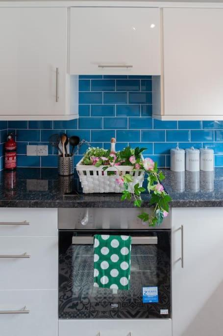Beautiful In The Heart Of Belfast!! Apartment *