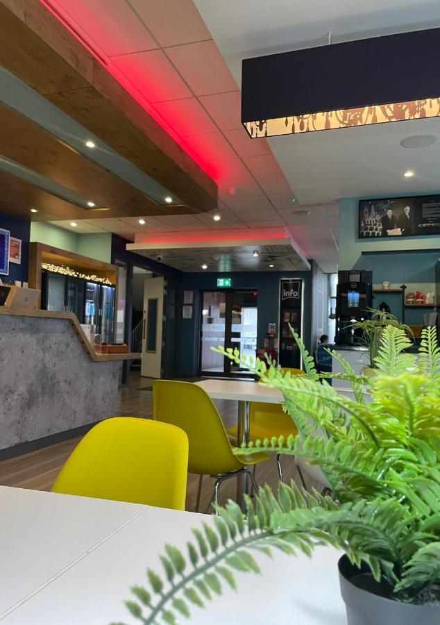 Ibis Budget Belfast City Centre Hotel 3*