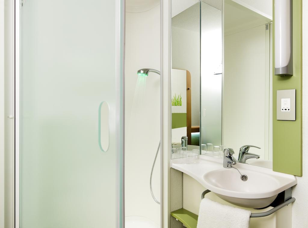 Hotel Ibis Budget Belfast City Centre 3*