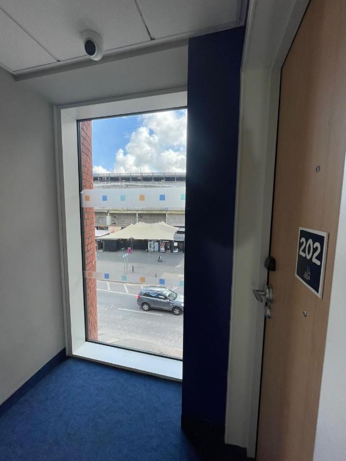 Hotel Ibis Budget Belfast City Centre 3*