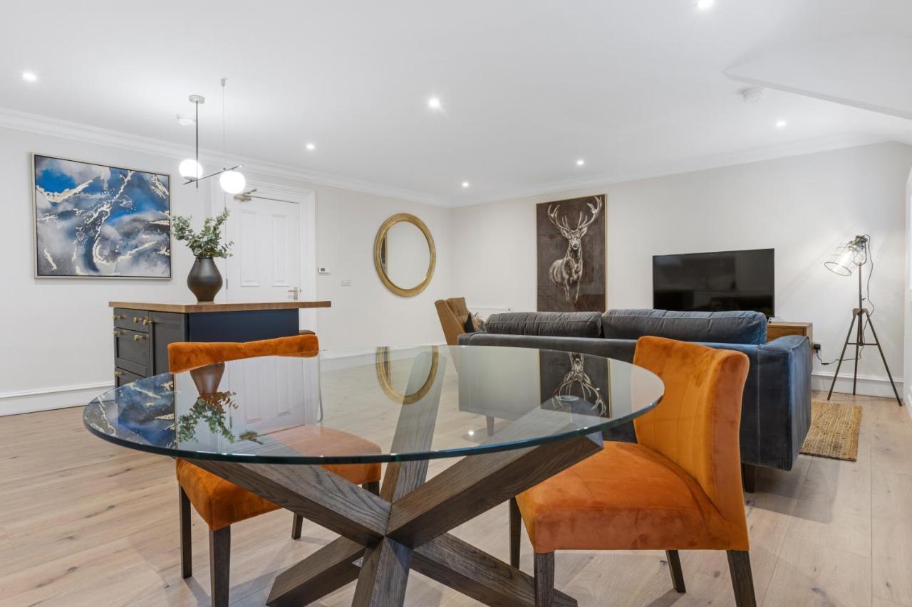 Wilton House Apartment