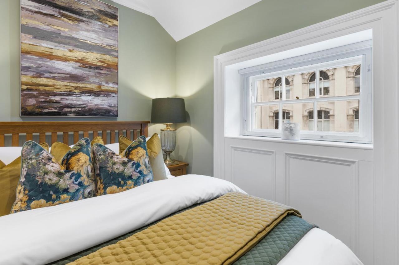 Wilton House Apartment *
