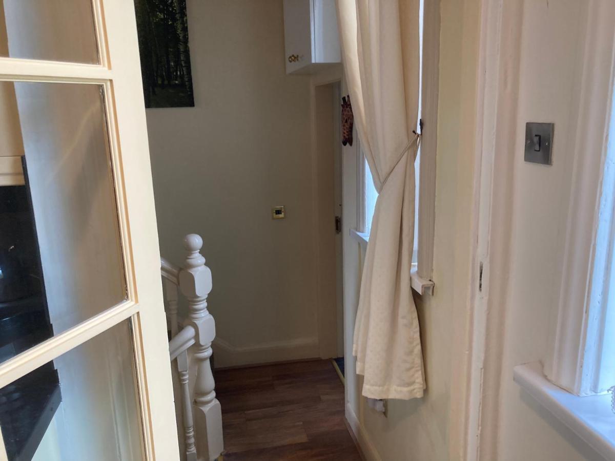 Apartment Mountroyal Victorian Self Catering Apartment 2 Belfast