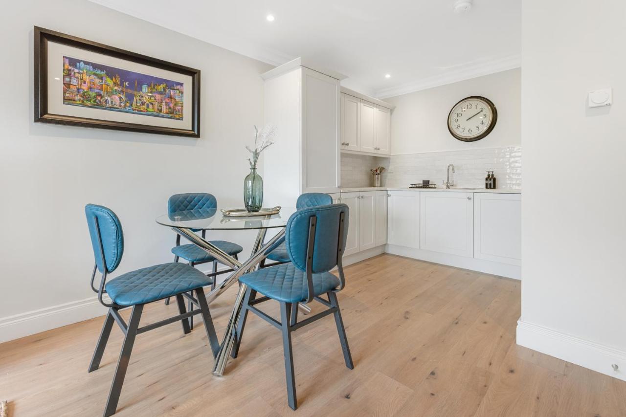 Apartment Wilton House