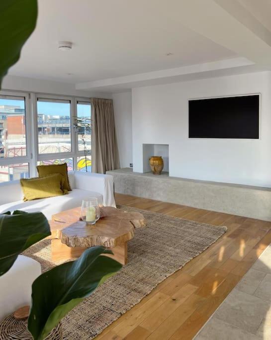 Luxury Penthouse With Views Apartment Belfast