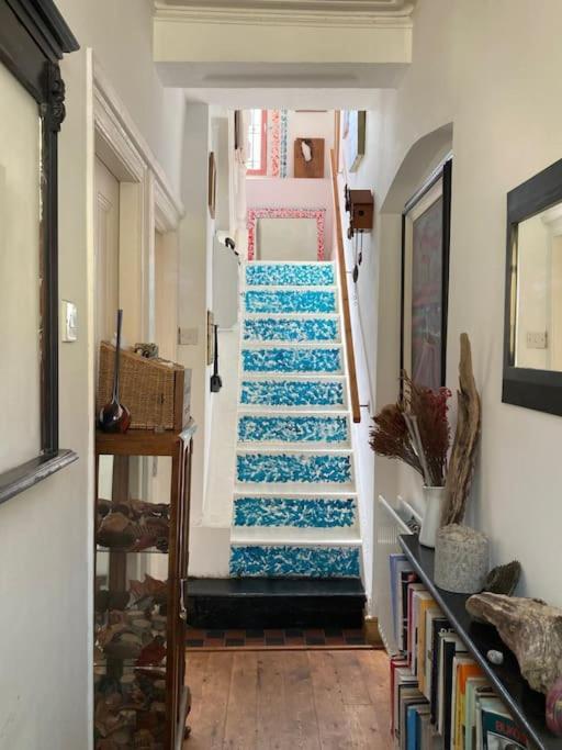 Unique Bohemian Artist Townhouse