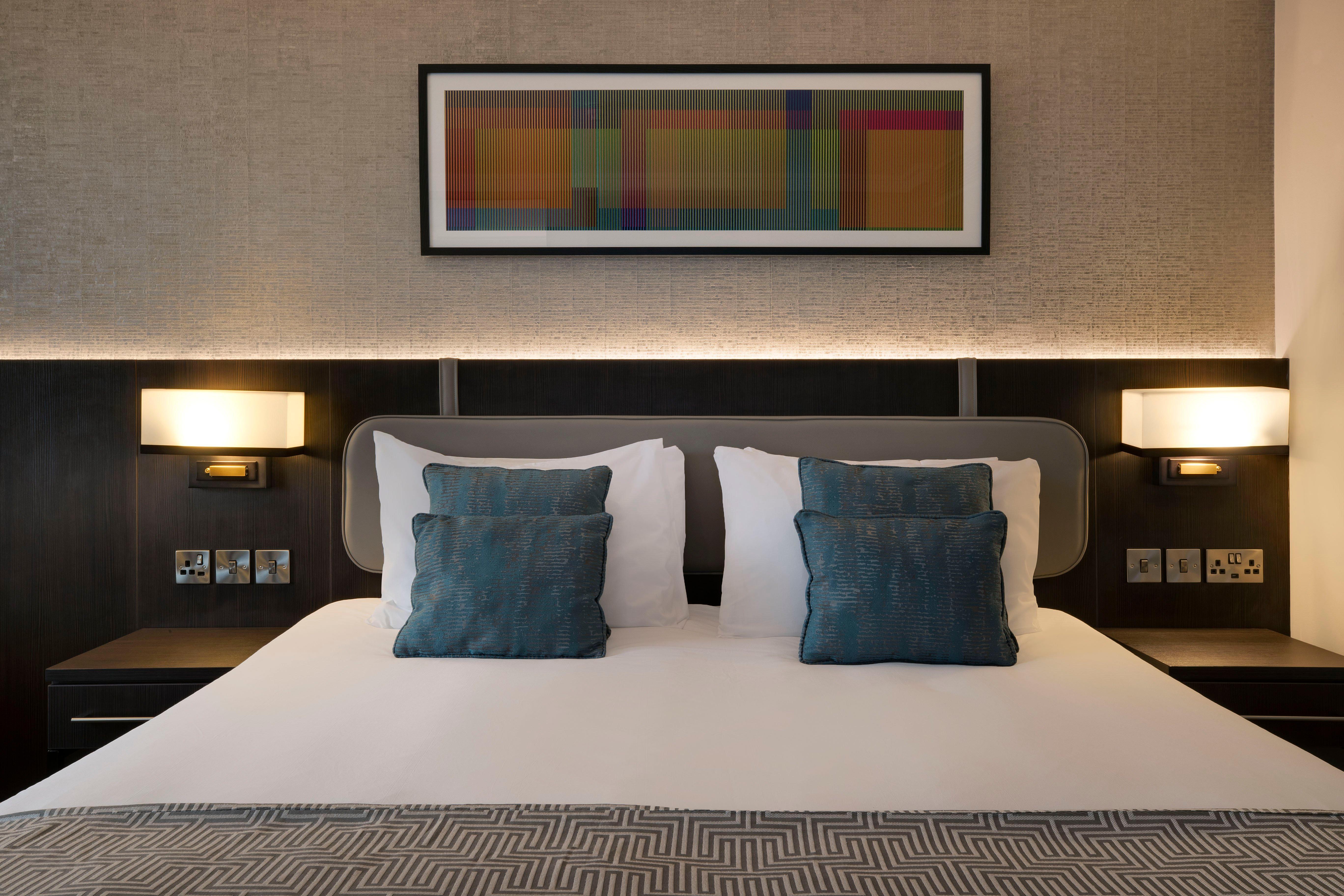Crowne Plaza - By Ihg Hotel