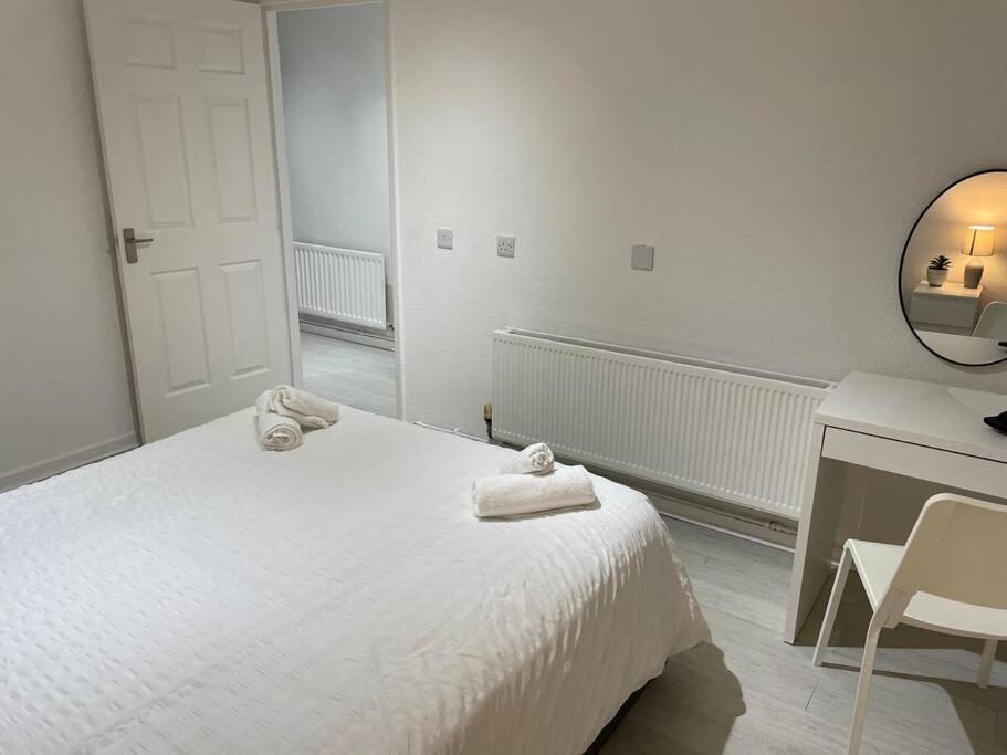 Chic: Elegant 2br Sleeps 5, Prime Location