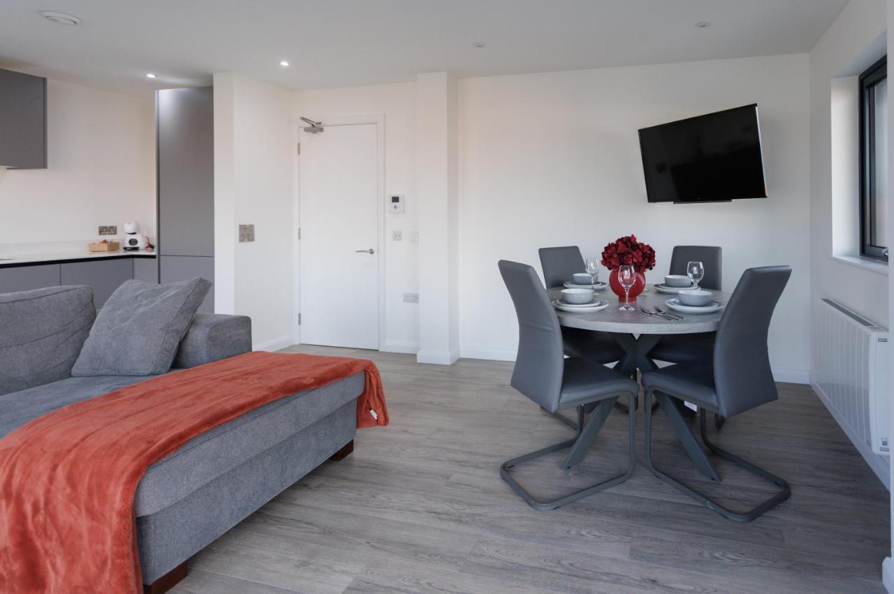 Modern 3 Bedroom Flat In Center With Terrace Apartment Belfast
