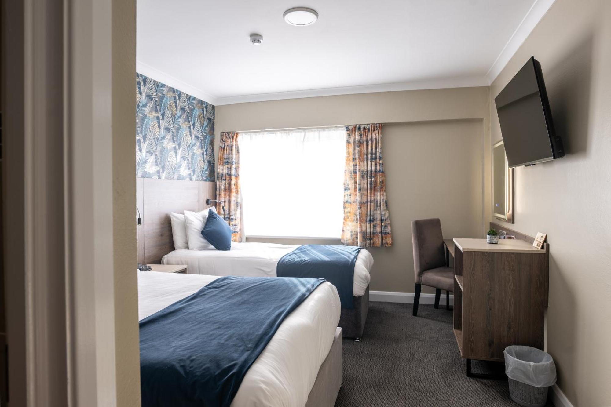 Balmoral Hotel, Hotel 3*