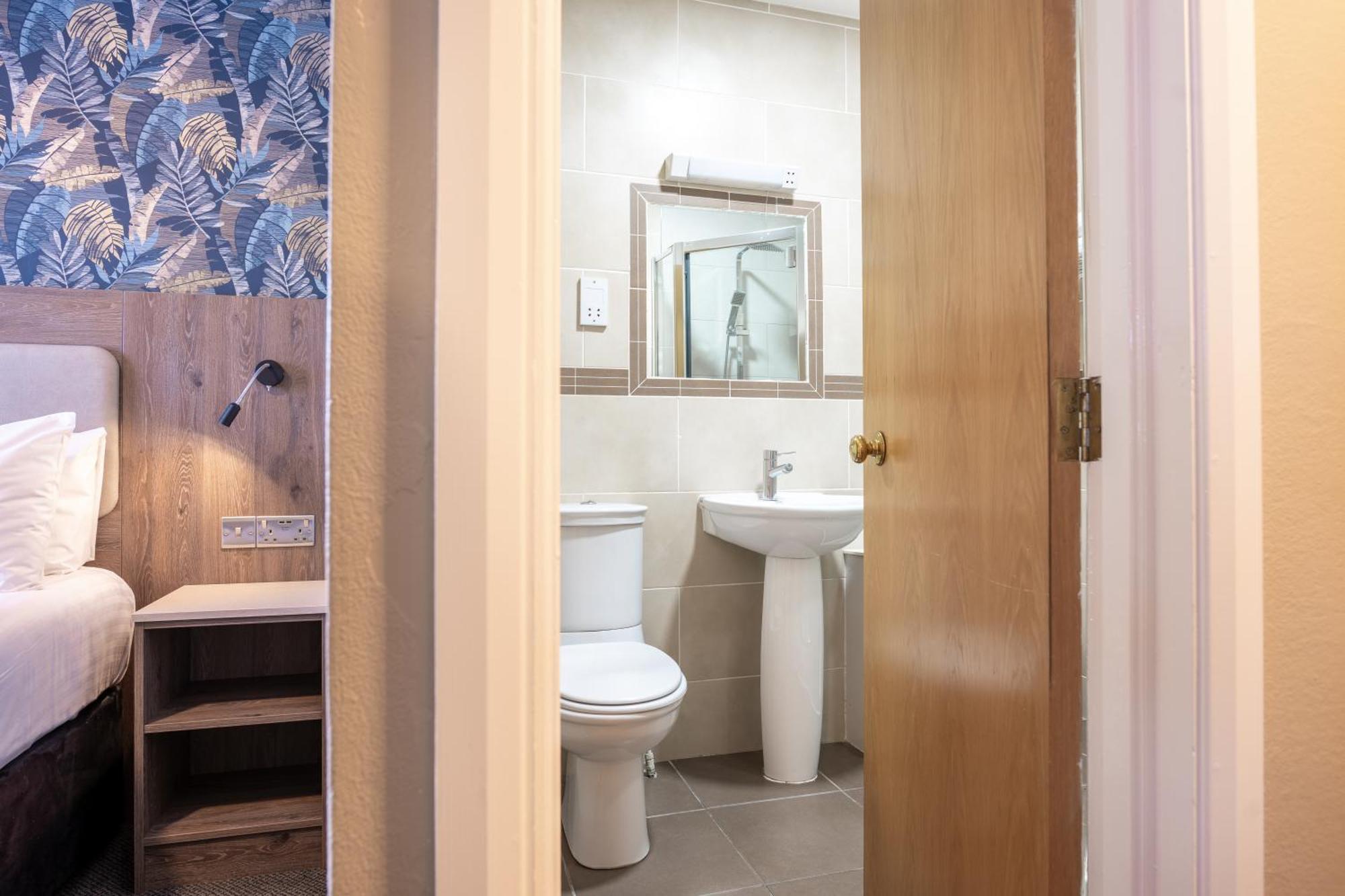 Balmoral Hotel, 3* Belfast