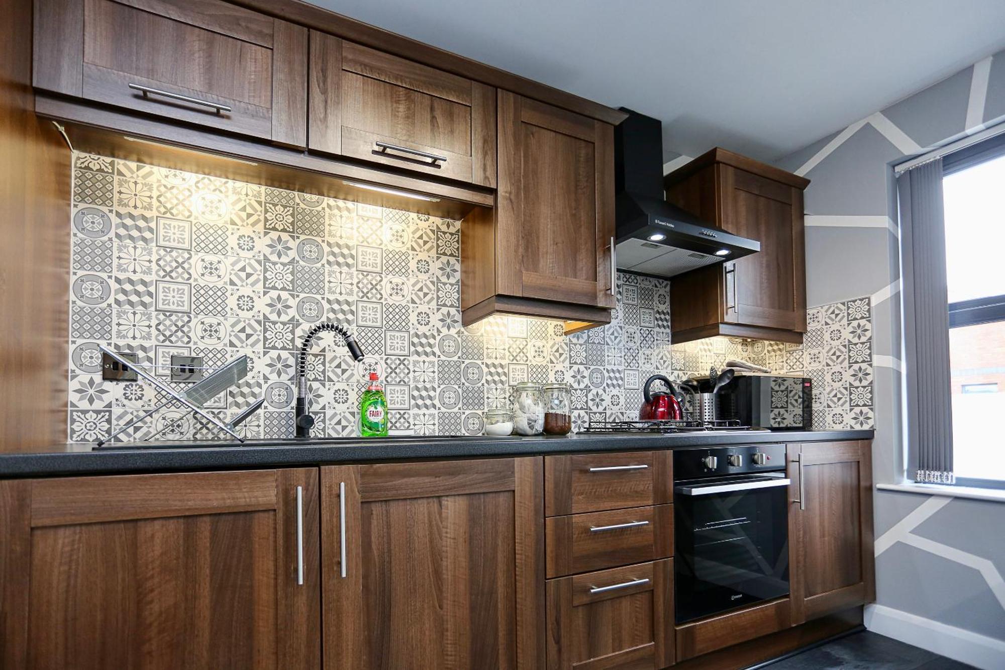 Apartment Neat - Secure Parking - Wifi - Sleeps 4 - No Parties Belfast