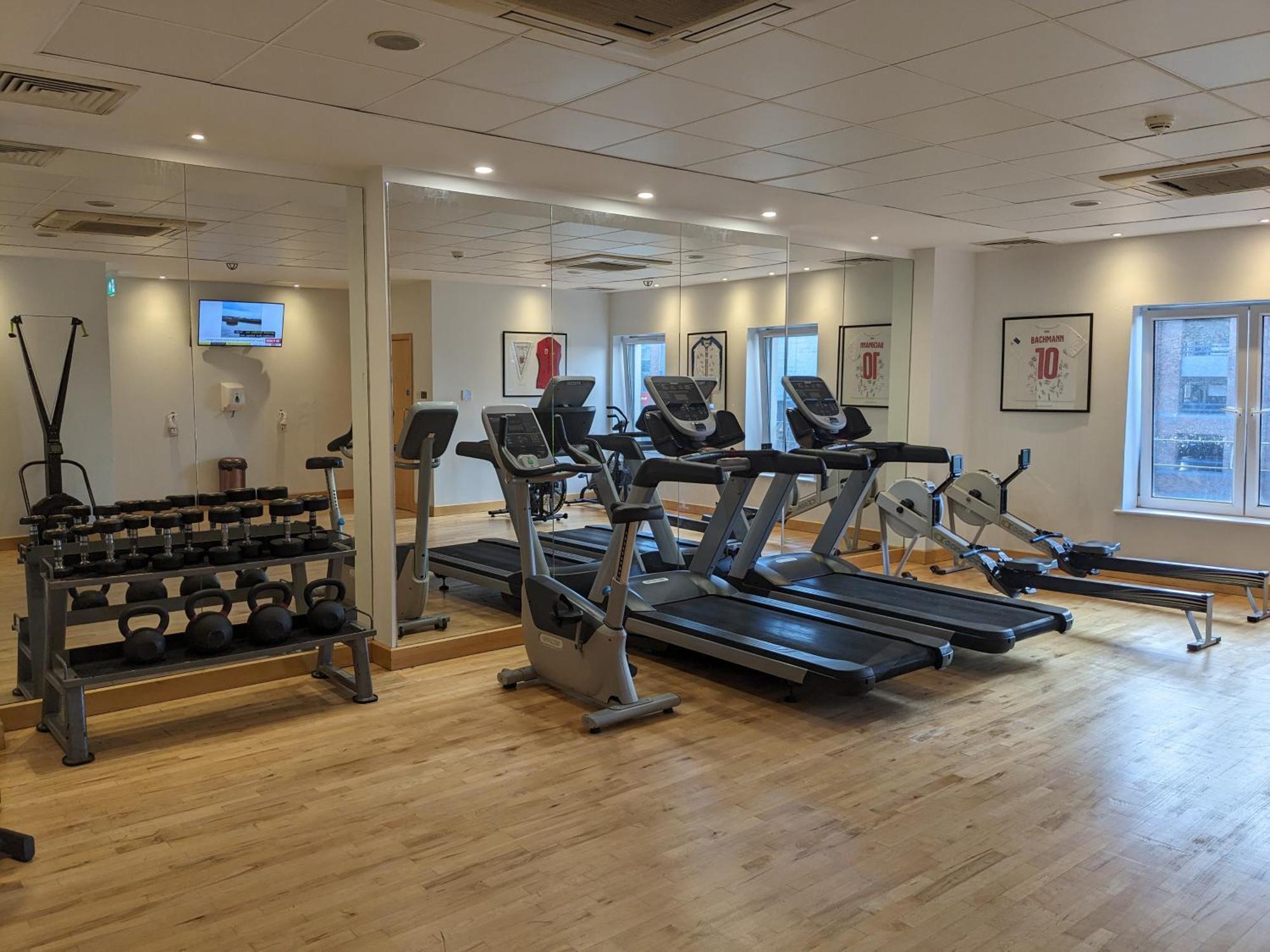 Clayton 4* Belfast