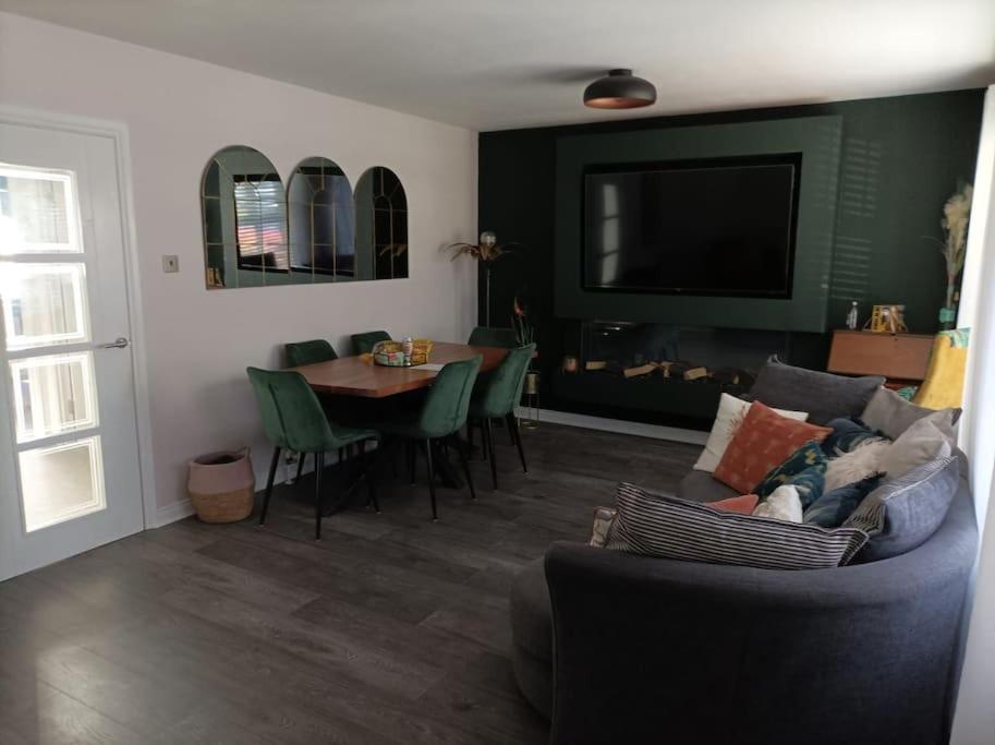 Apartment Base Will Be A Pleasure! Belfast