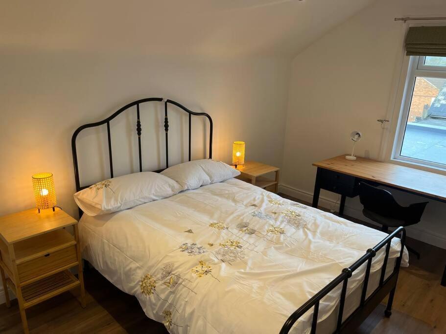 Holiday home Charming Victorian Terrace, South