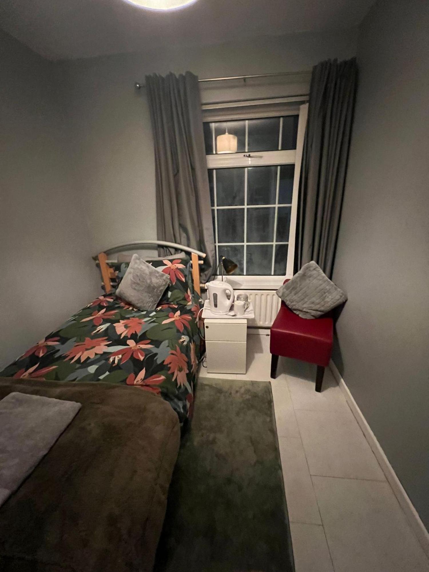 Homestay House Near To Castlecourt Shopping *