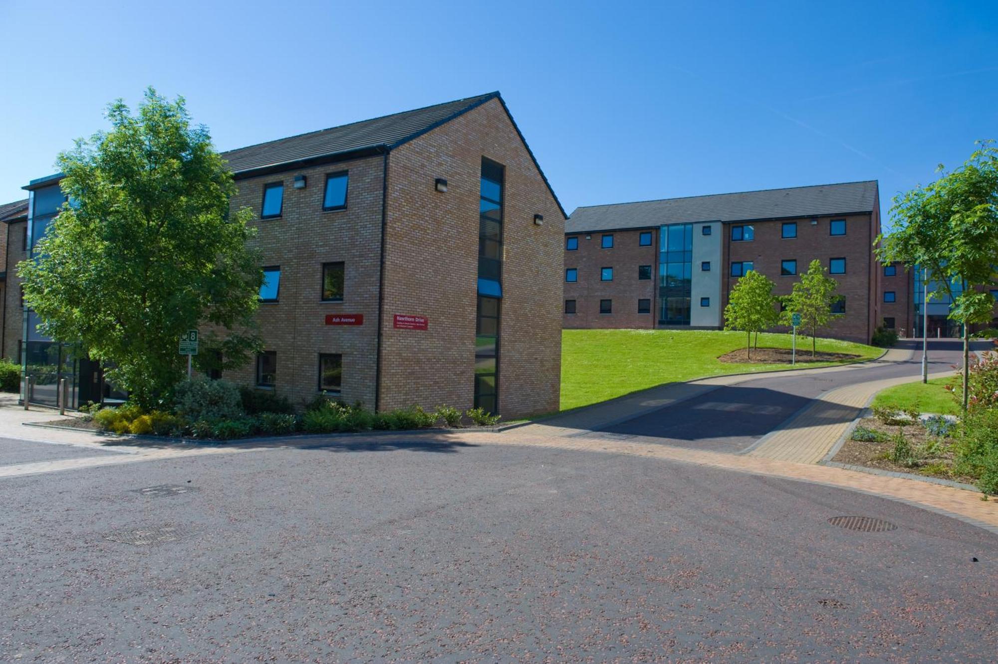 Queens's Elms Bt9 * Belfast