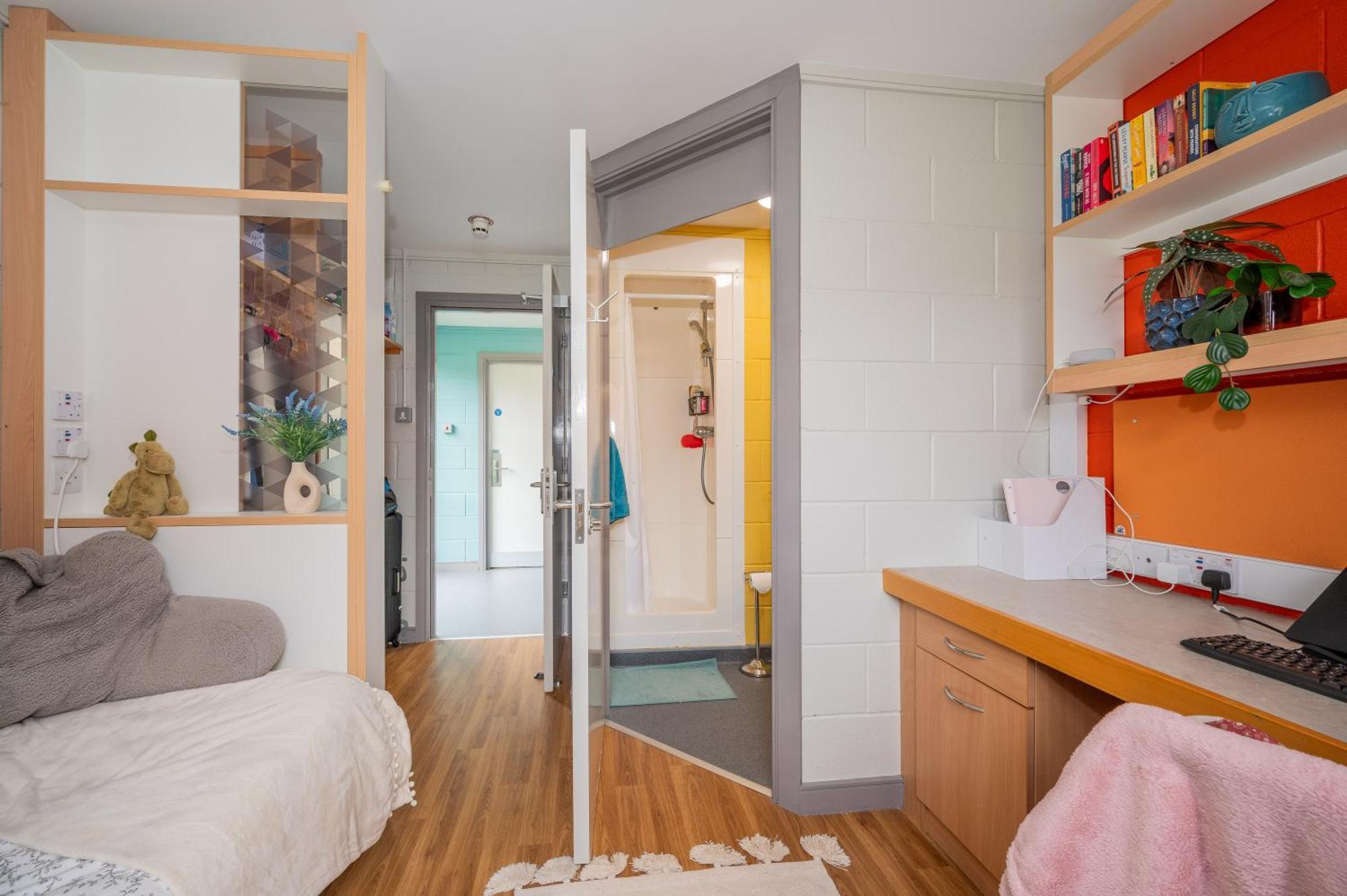 Apartment Queens's Elms Bt9 *