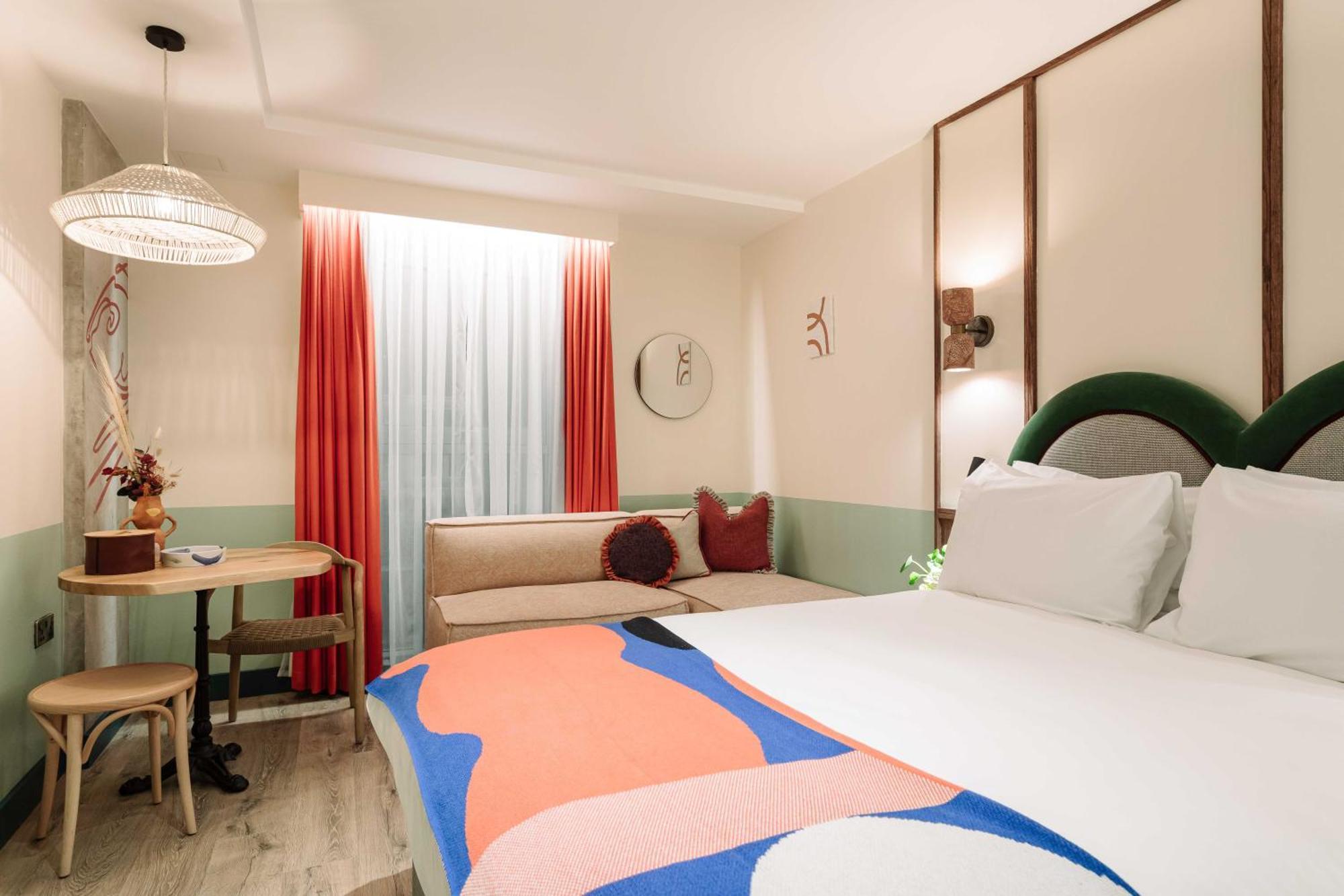 Room2 Hometel Hotel 4*