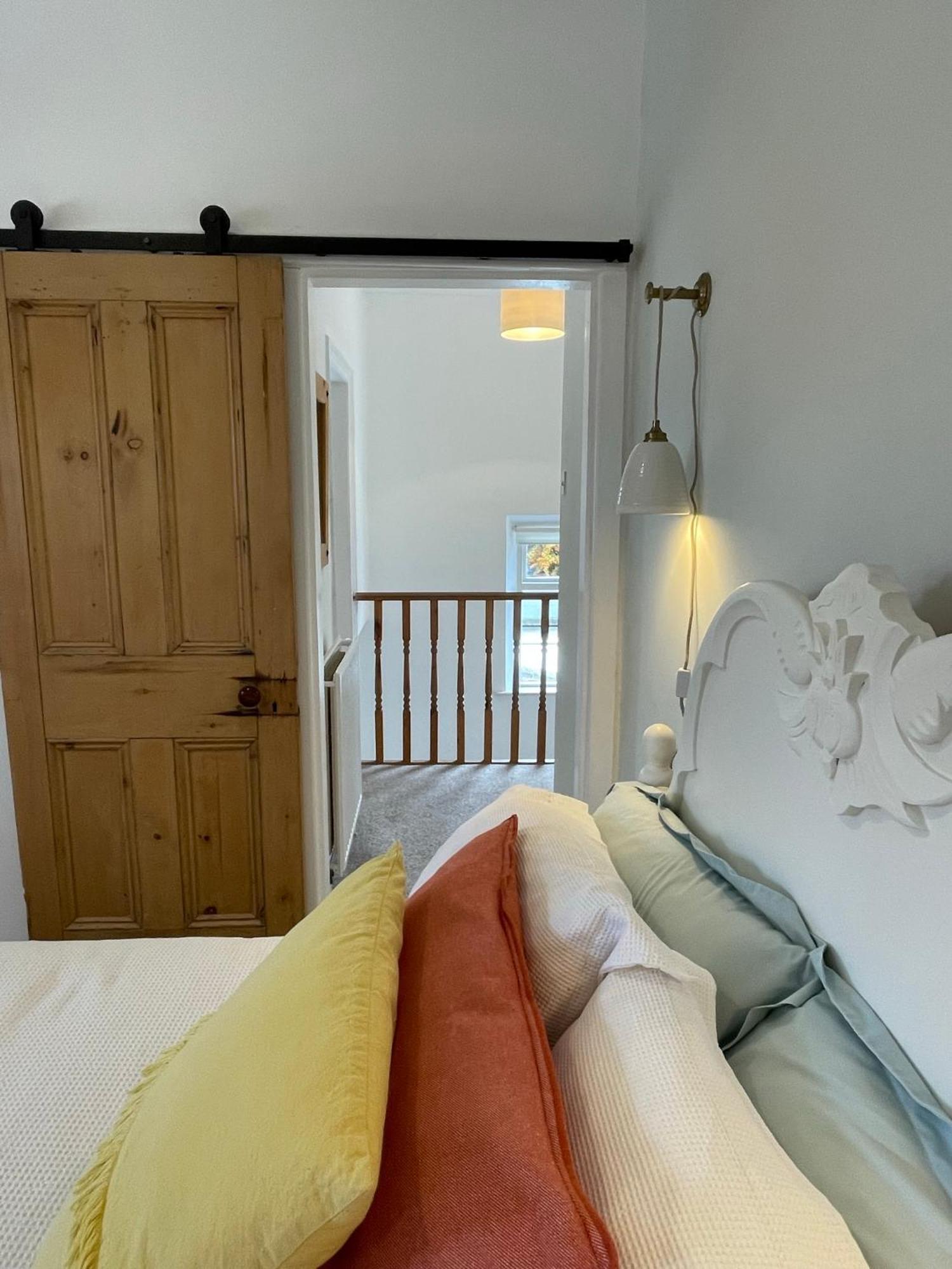 Beersbridge Cottage Near Titanic Centre & Airport *