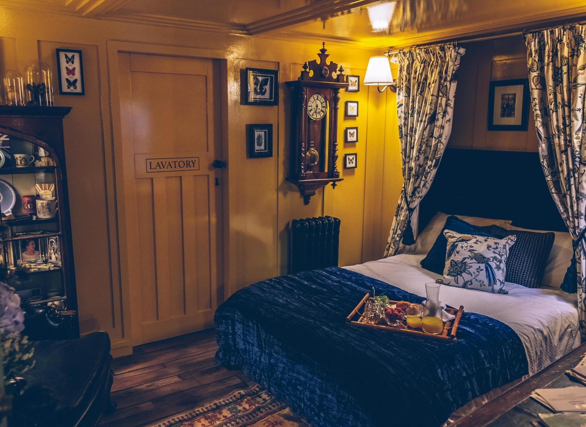 Sheddington Manor - 2 Bedroom & Cinema * Belfast