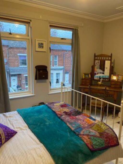 Unique Bohemian Artist Townhouse Holiday home Belfast