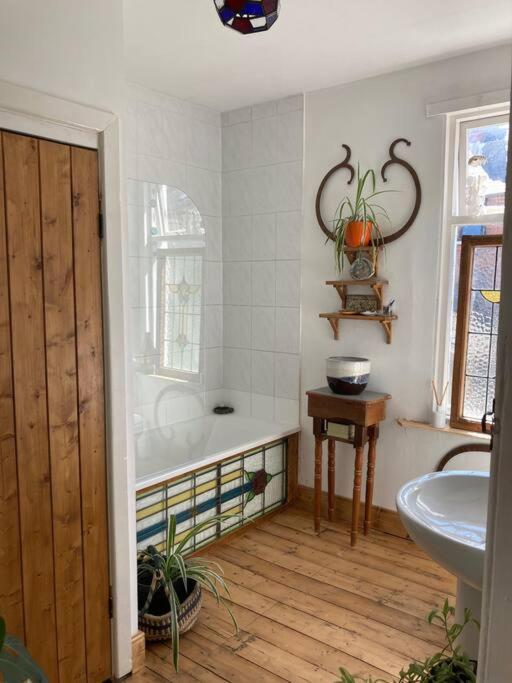 Holiday home Unique Bohemian Artist Townhouse