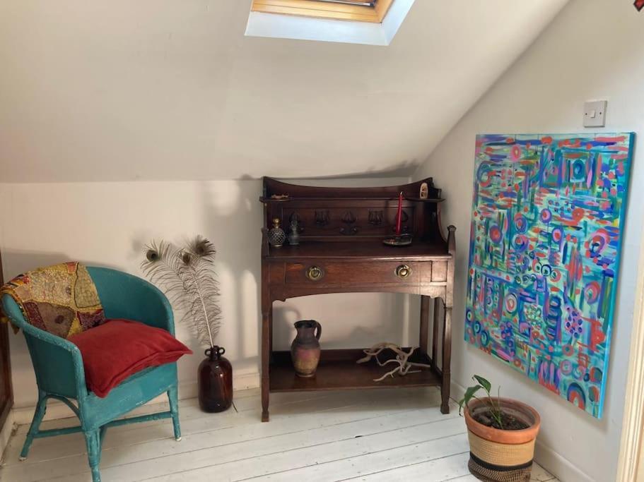 Holiday home Unique Bohemian Artist Townhouse *
