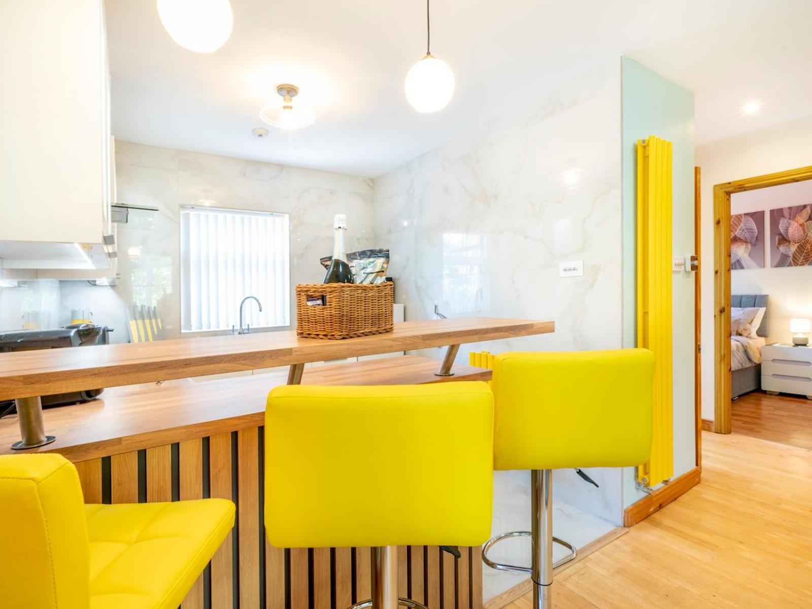 Apartment Pass The Keys Simply Stunning 2br Centre Queens Uni *
