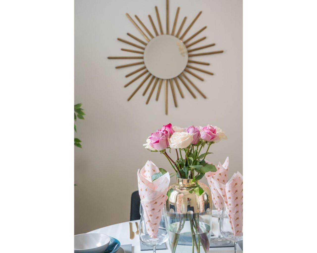 Apartment Chic Luxe R&r Belfast