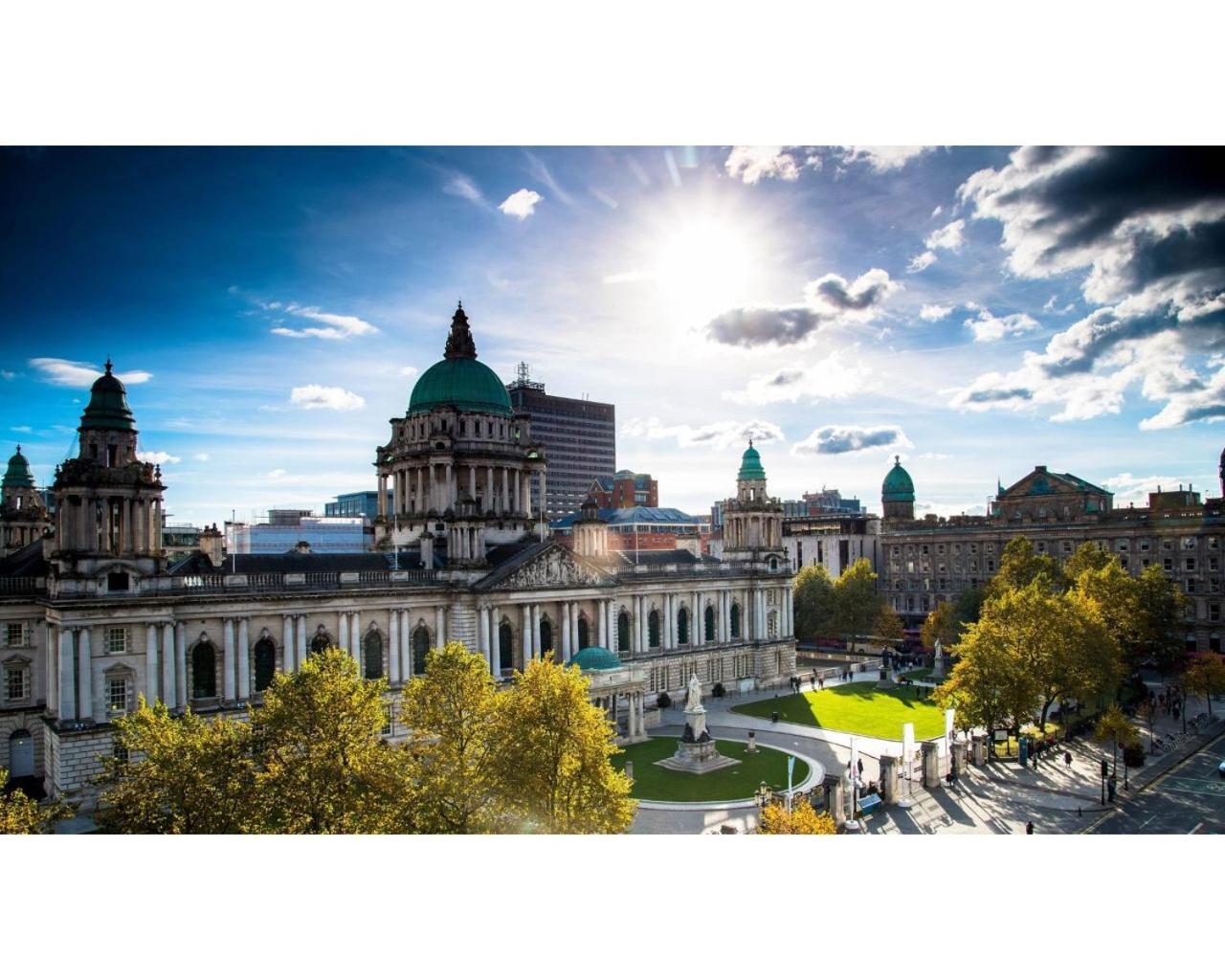 Apartment Chic Luxe R&r Belfast