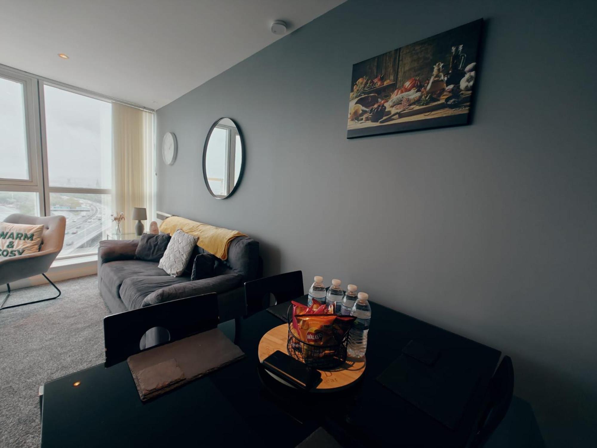 2br Stunning Centre Belfast