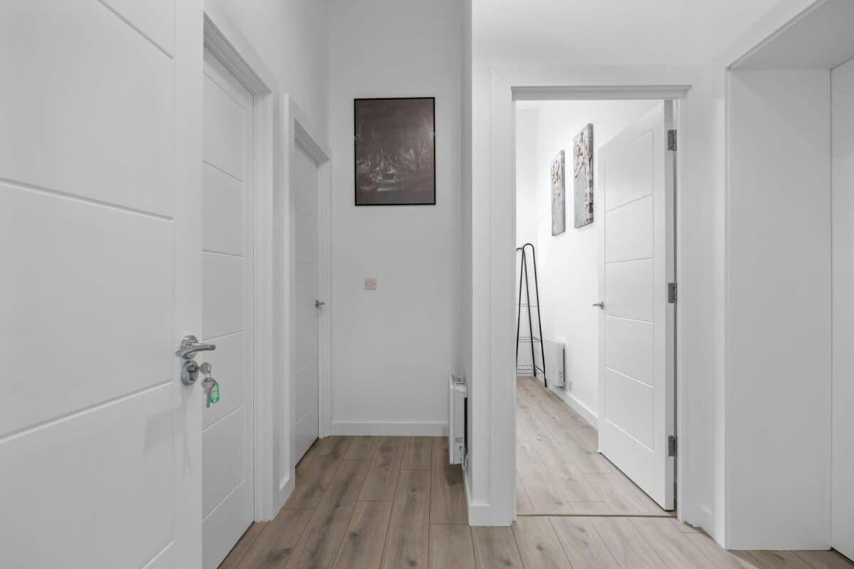 Modern 2 Bedroom In East Village *