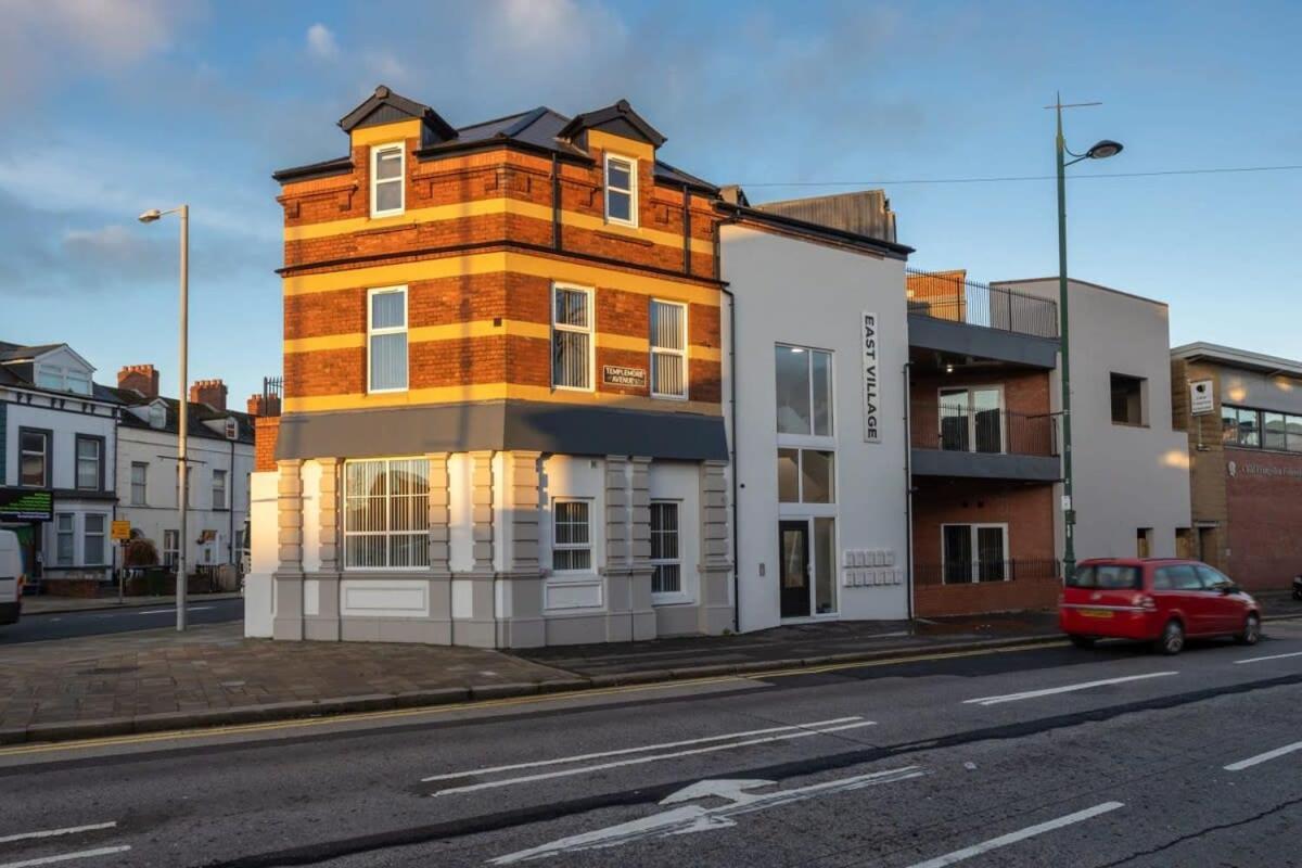 Modern 2 Bedroom In East Village Belfast