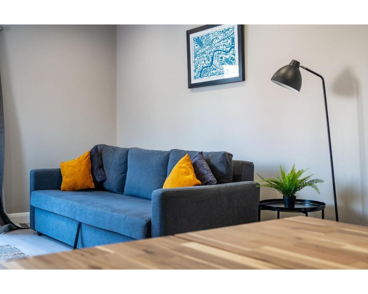Central Belfast Apartments: Citygate Apartment *