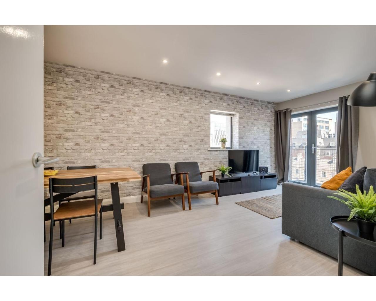 Apartment Central Belfast Apartments: Citygate