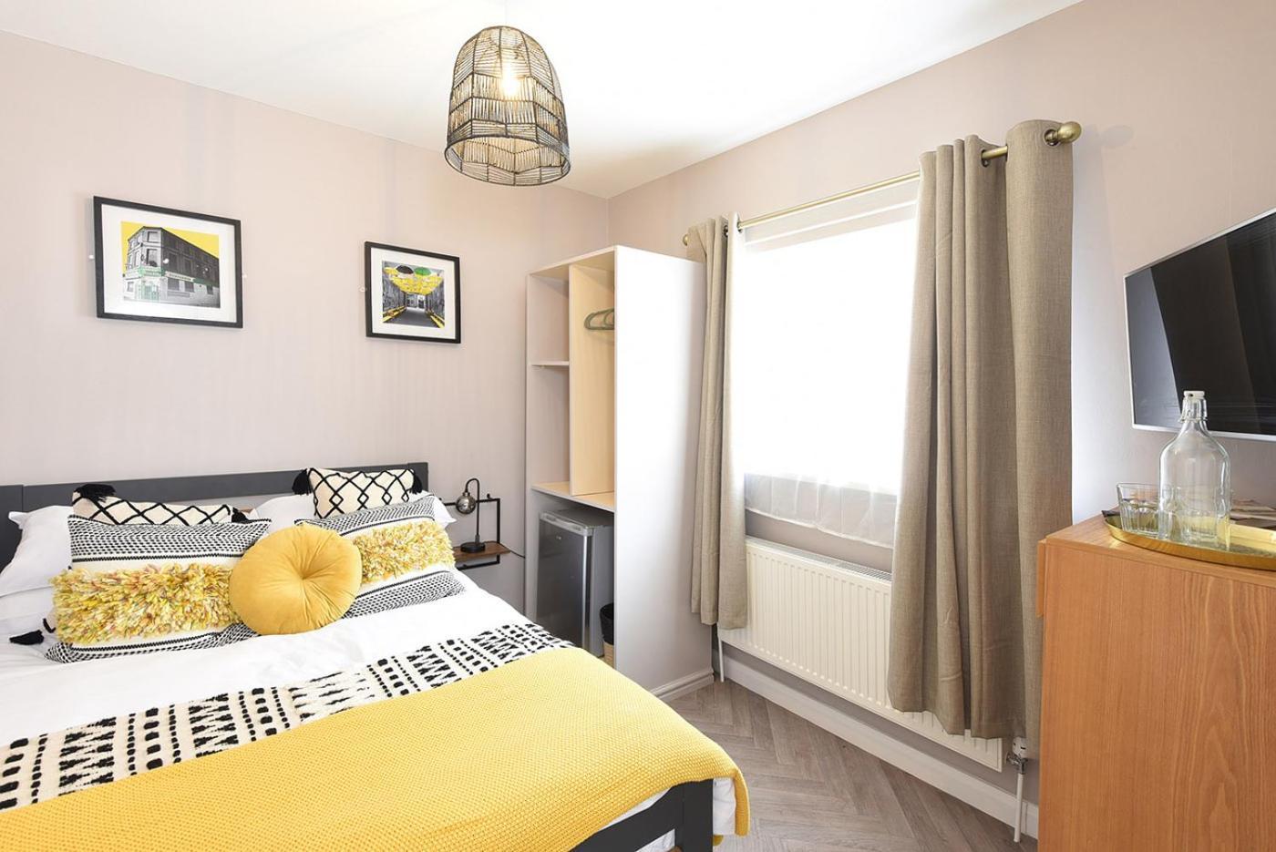 Guest house Anam Cara House - Guest Close To Queen's Belfast