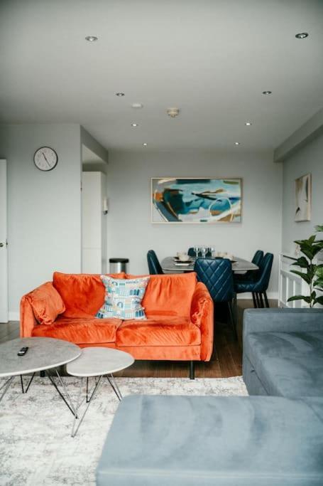 Apartment Urban Elegance: Luxury; Sleeps 6 Belfast