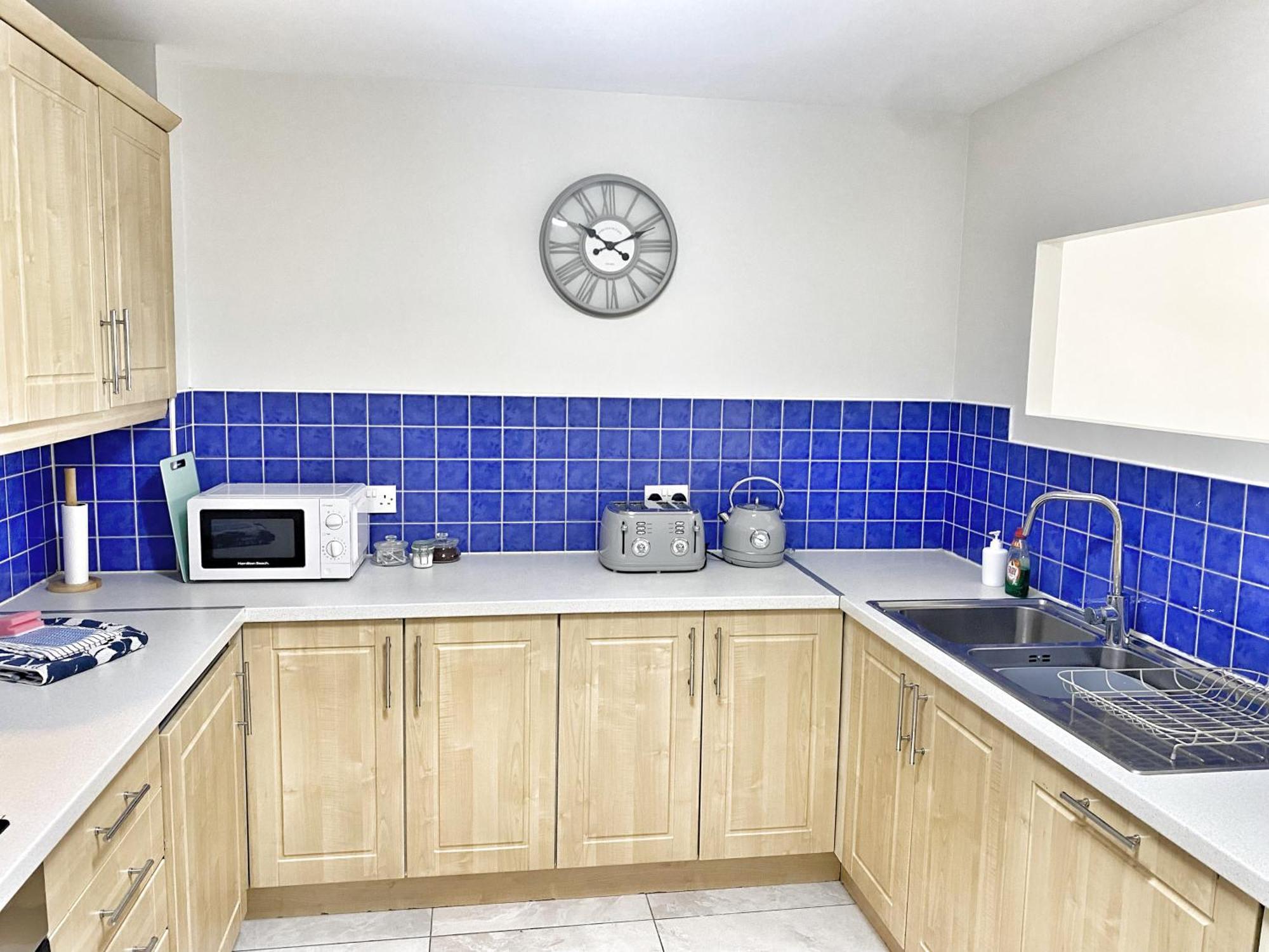 2 Bed 2 Bath, Cathedral Quarter, Free Parking - Clock Tower *