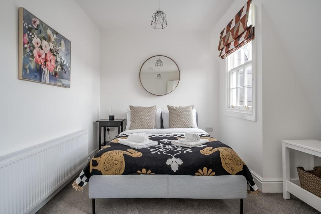 Apartment Queen's Lofts