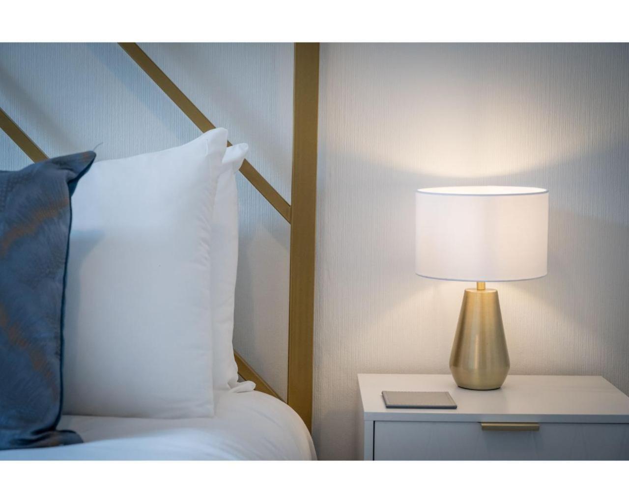 Chic Luxe R&r Belfast